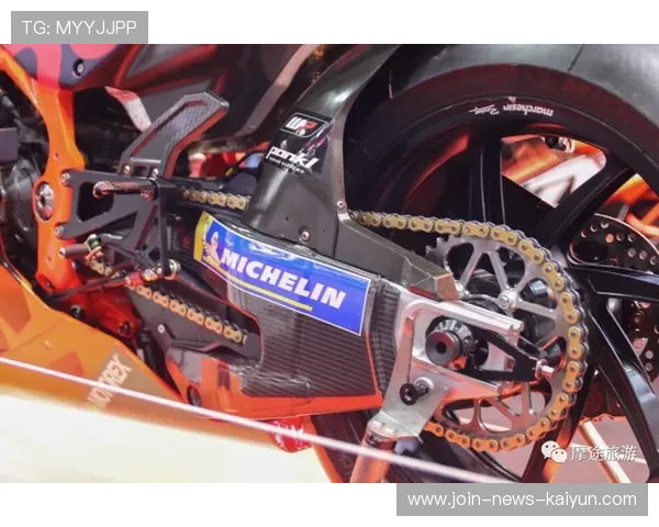 MotoGP极速倾斜过弯画面极具冲击力：速度、角度与光影的极致对话